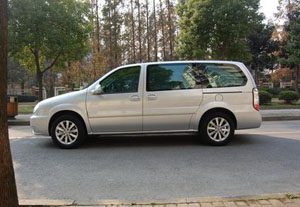 别克GL8商务车(7座）